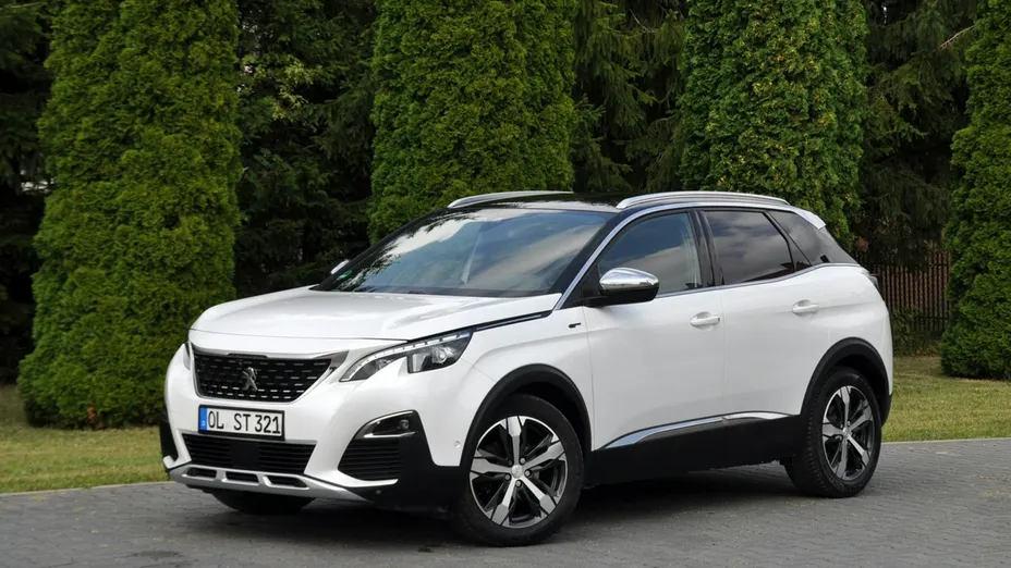 PEUGEOT 3008 -