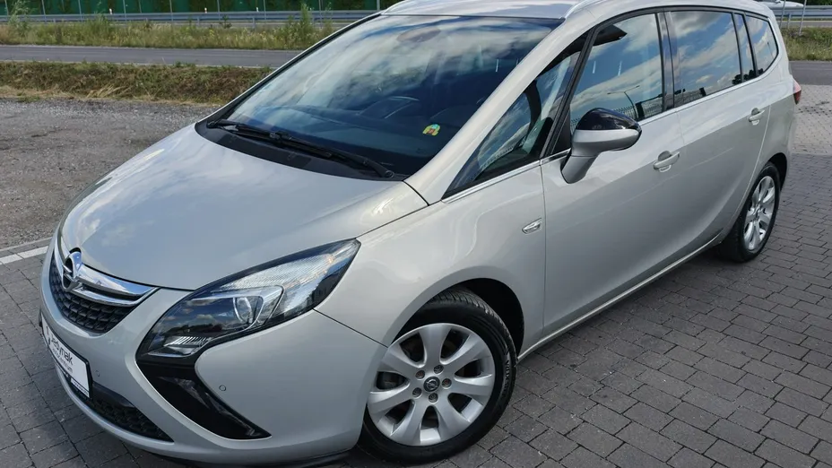 OPEL Zafira -