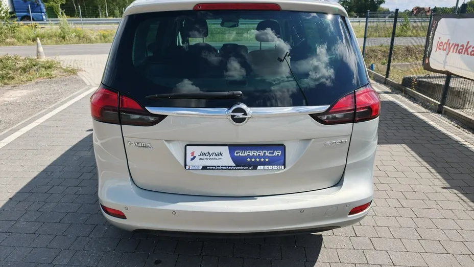 OPEL Zafira -