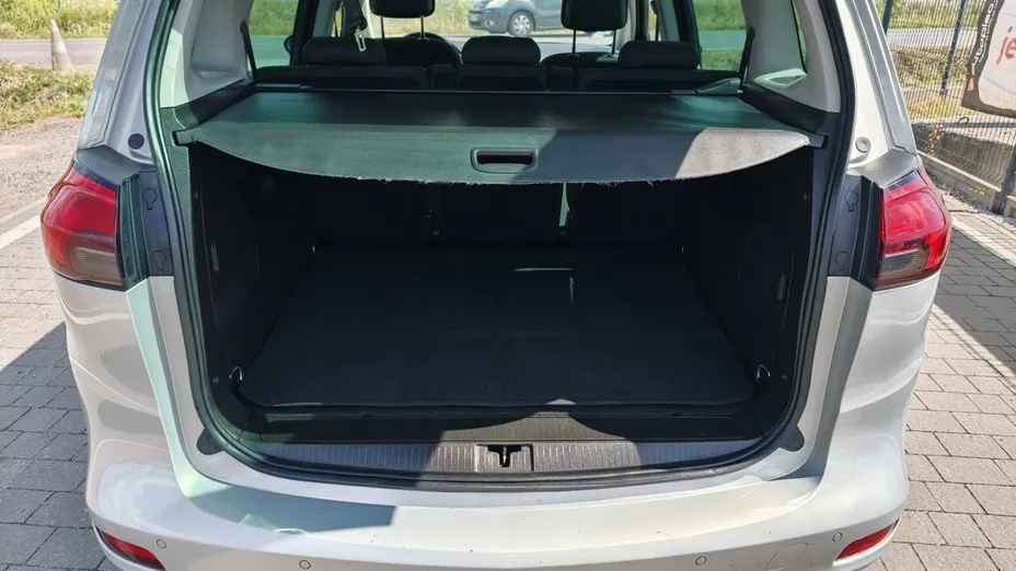 OPEL Zafira -