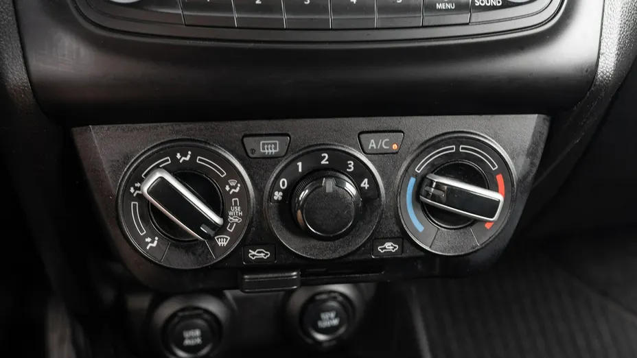 SUZUKI Swift -
