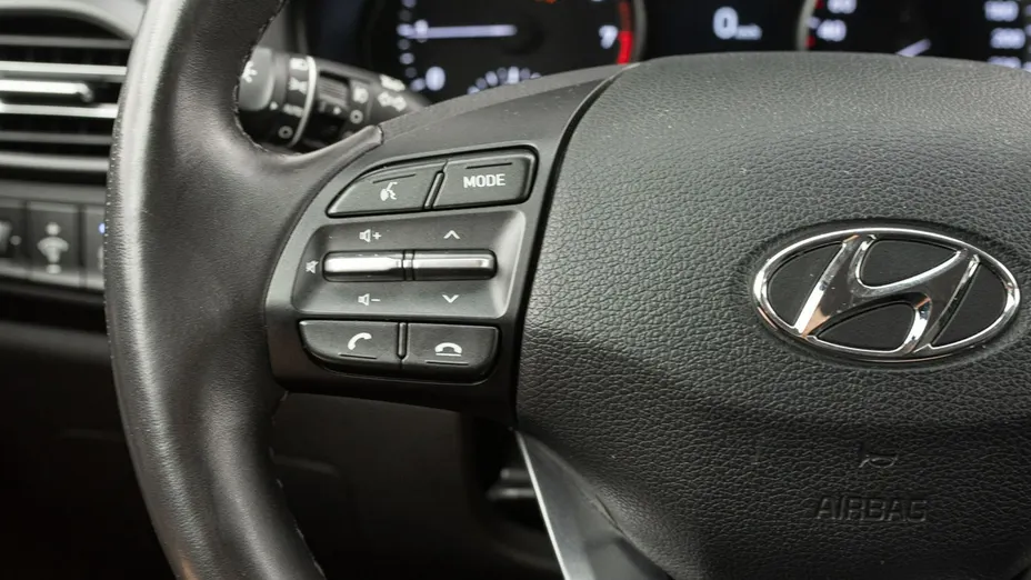HYUNDAI i30 -