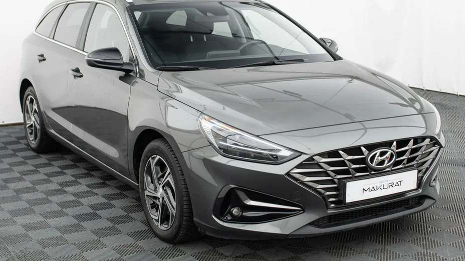 HYUNDAI i30 -