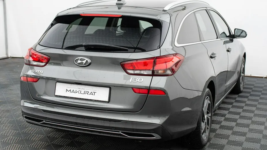 HYUNDAI i30 -