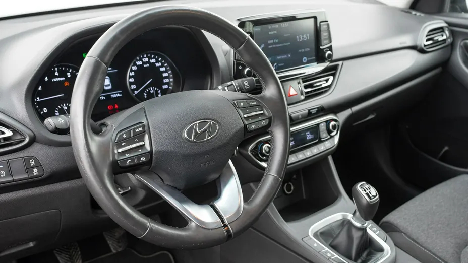 HYUNDAI i30 -