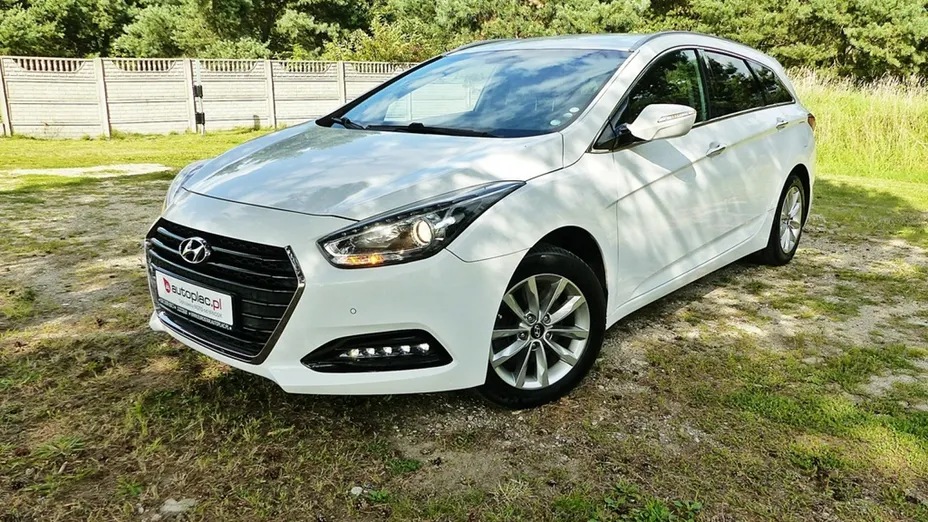 HYUNDAI i40 -