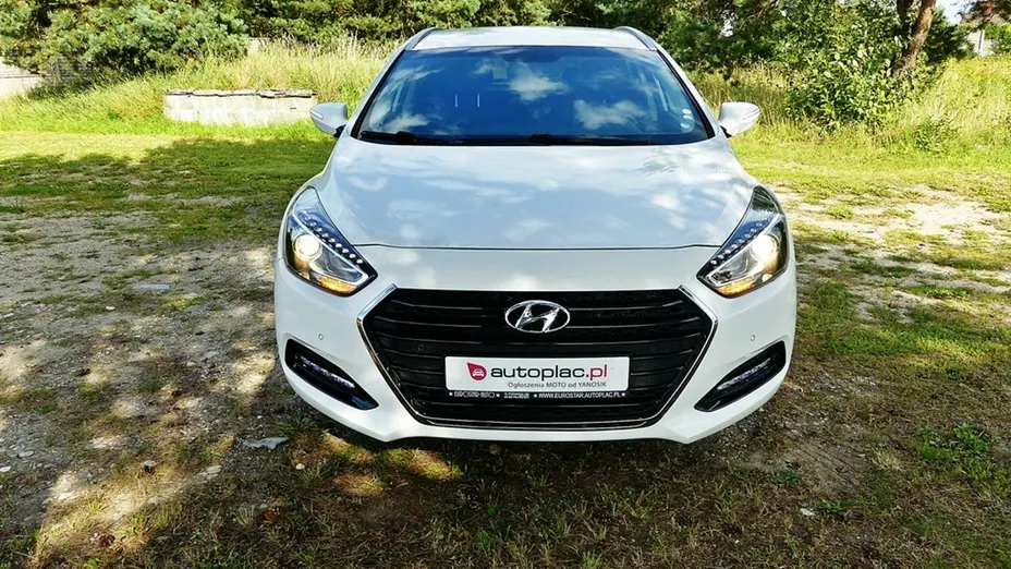 HYUNDAI i40 -