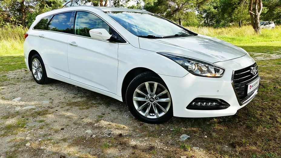 HYUNDAI i40 -