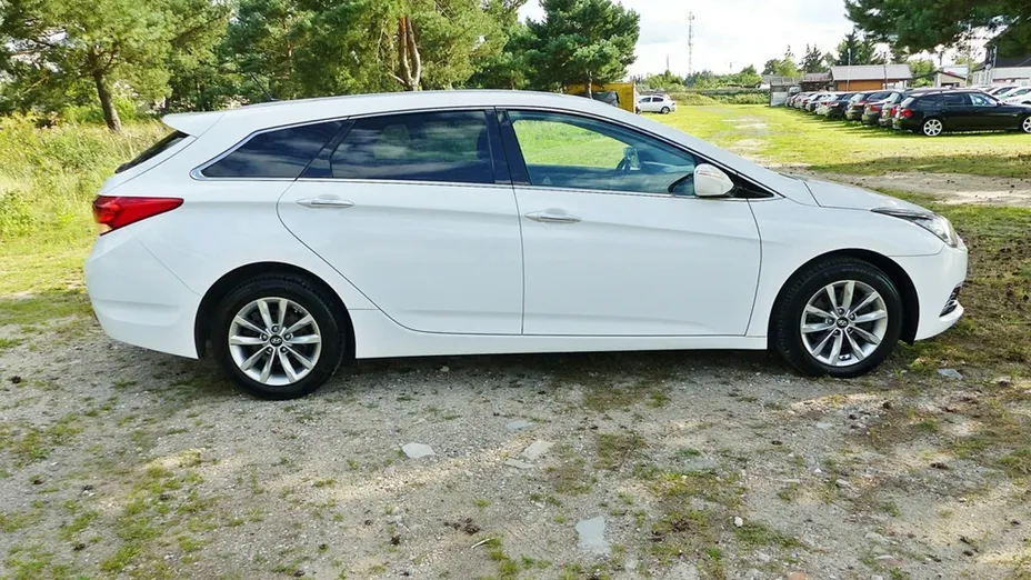 HYUNDAI i40 -