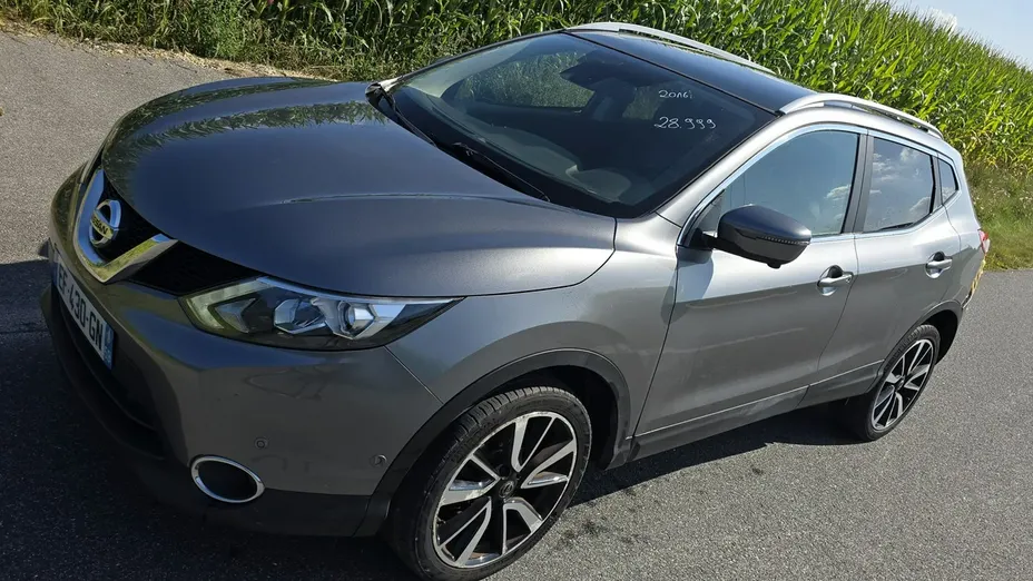 NISSAN Qashqai -