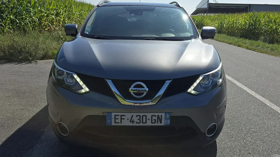 NISSAN Qashqai -