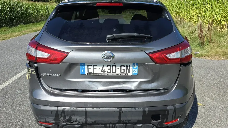 NISSAN Qashqai -