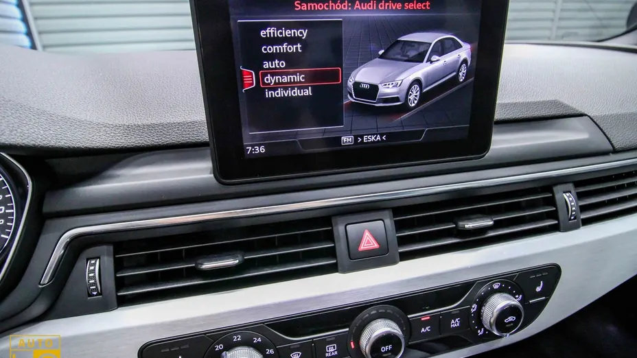 AUDI S4 -