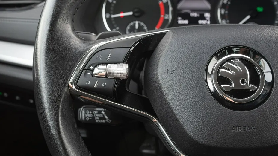 SKODA Octavia -