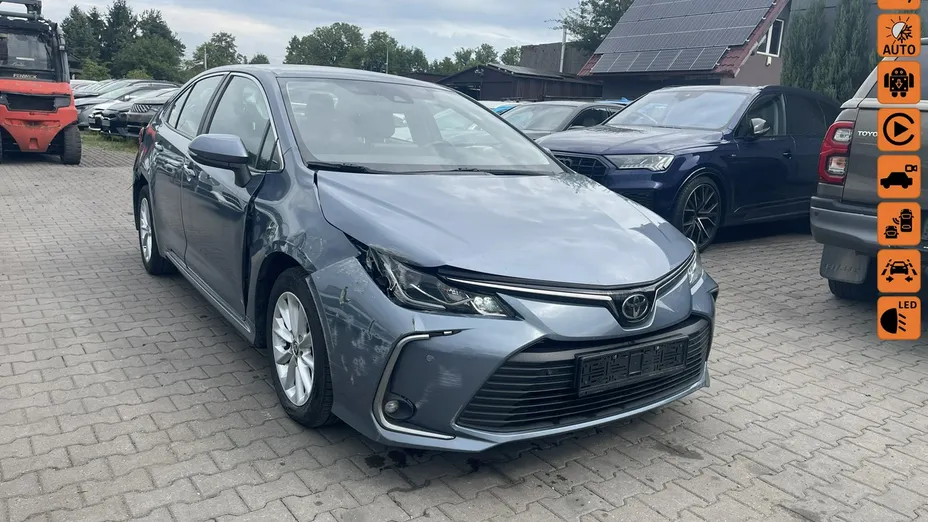TOYOTA Corolla -