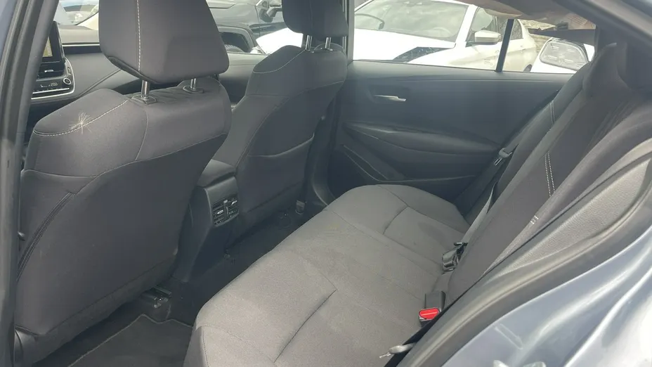 TOYOTA Corolla -