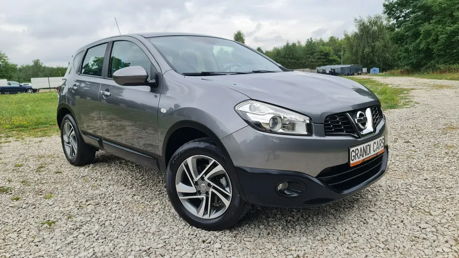 NISSAN Qashqai -