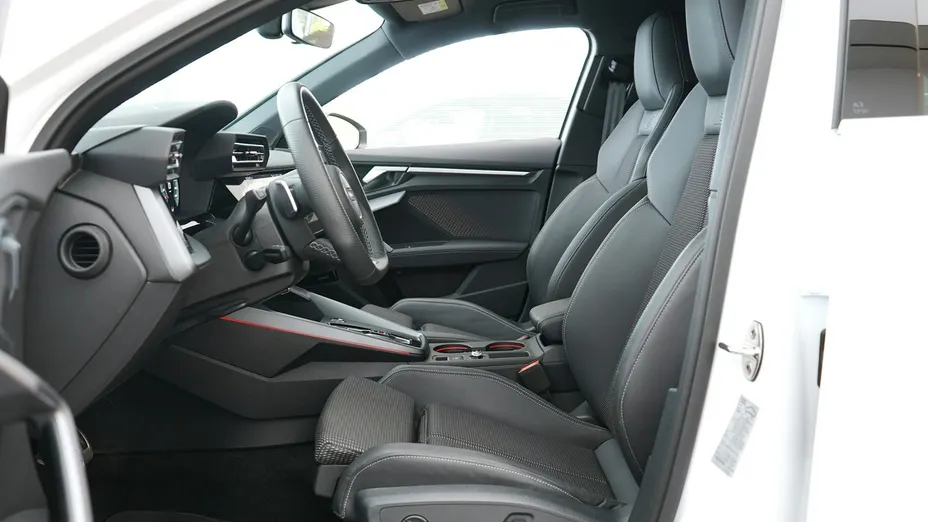 AUDI A3 Limousine -