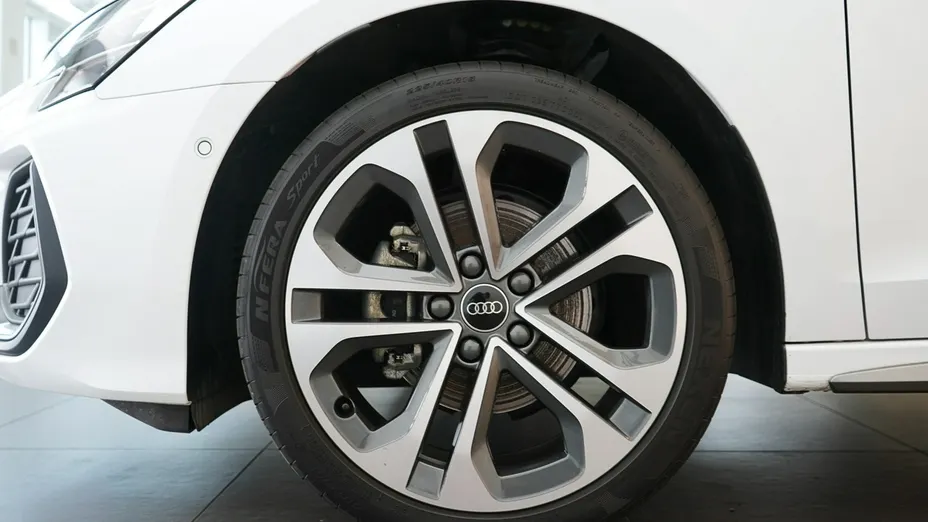 AUDI A3 Limousine -