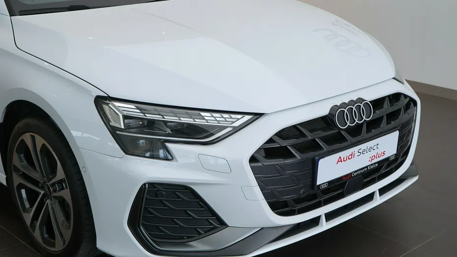 AUDI A3 Limousine -