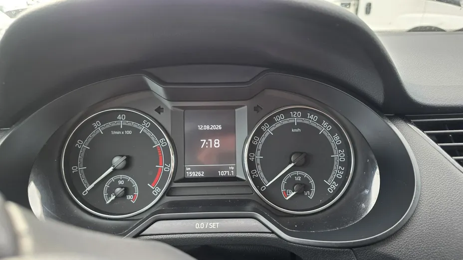 SKODA Octavia -