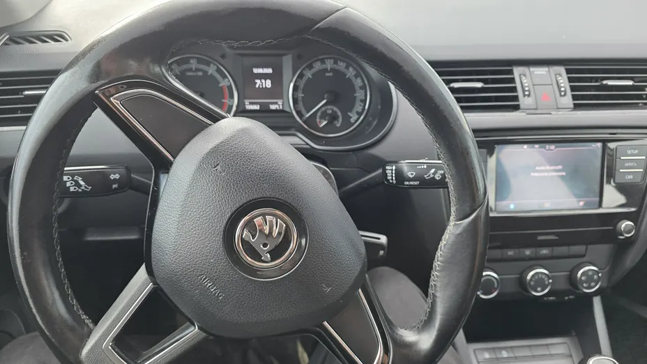 SKODA Octavia -