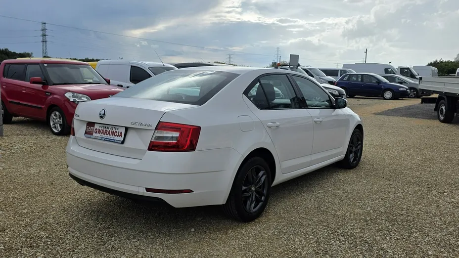 SKODA Octavia -
