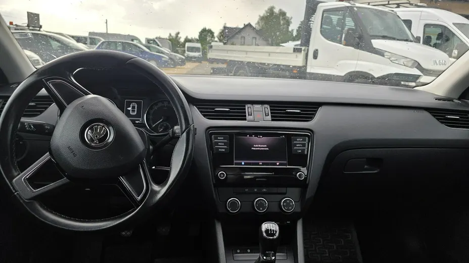 SKODA Octavia -