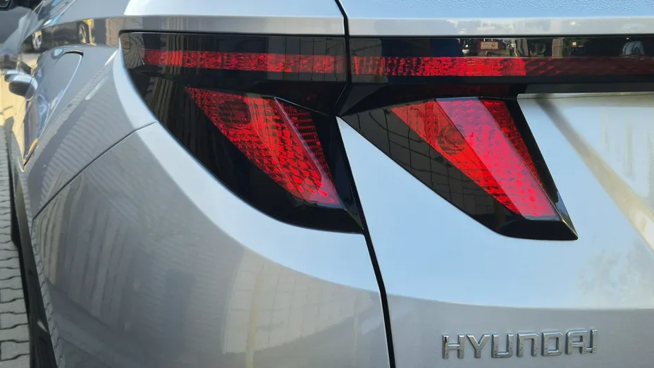HYUNDAI Tucson -