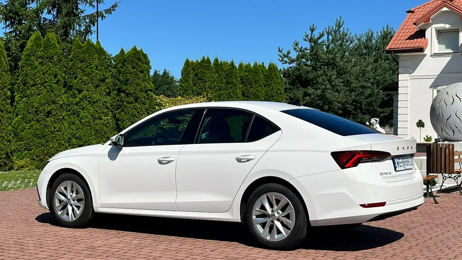 SKODA Octavia -