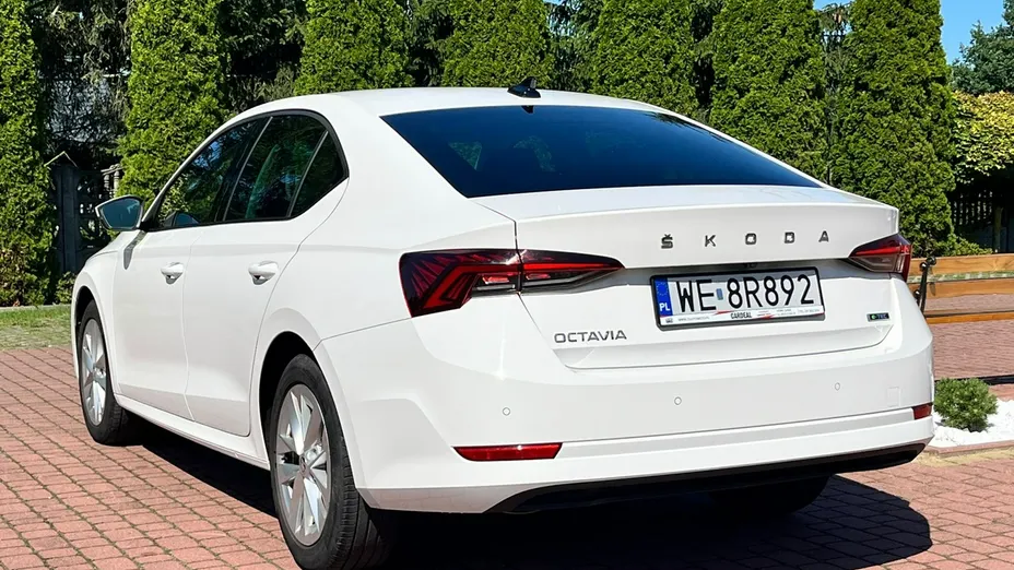 SKODA Octavia -
