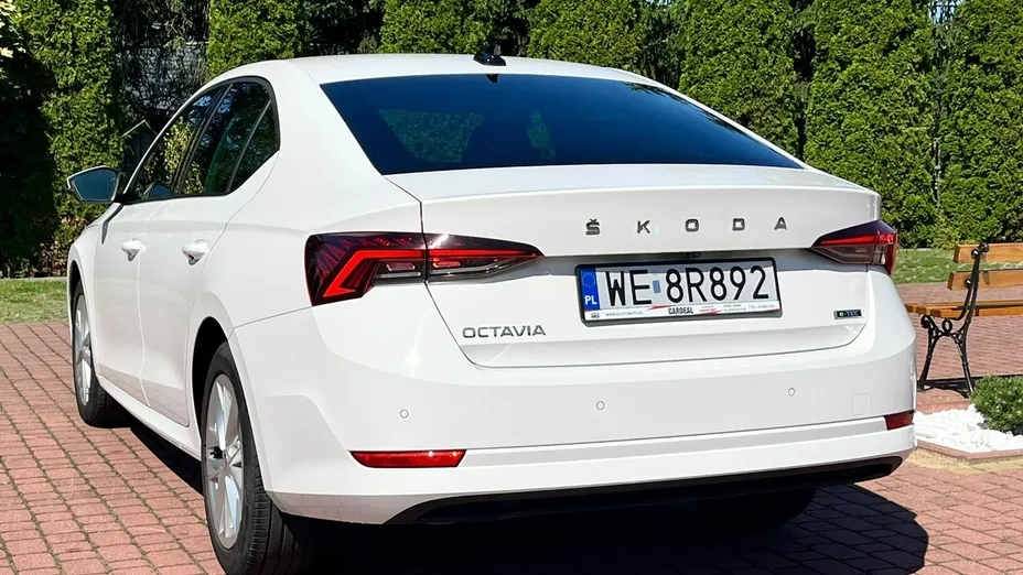 SKODA Octavia -