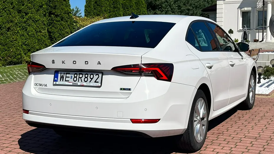 SKODA Octavia -