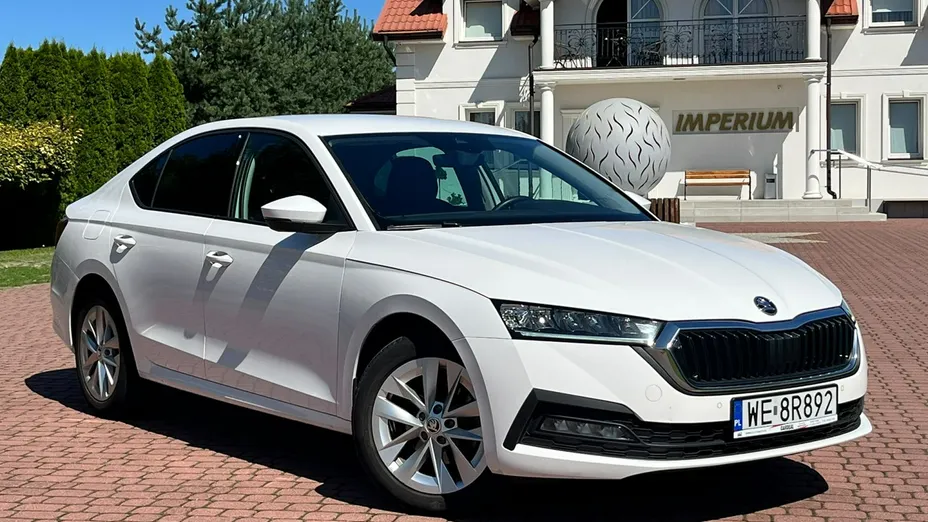 SKODA Octavia -