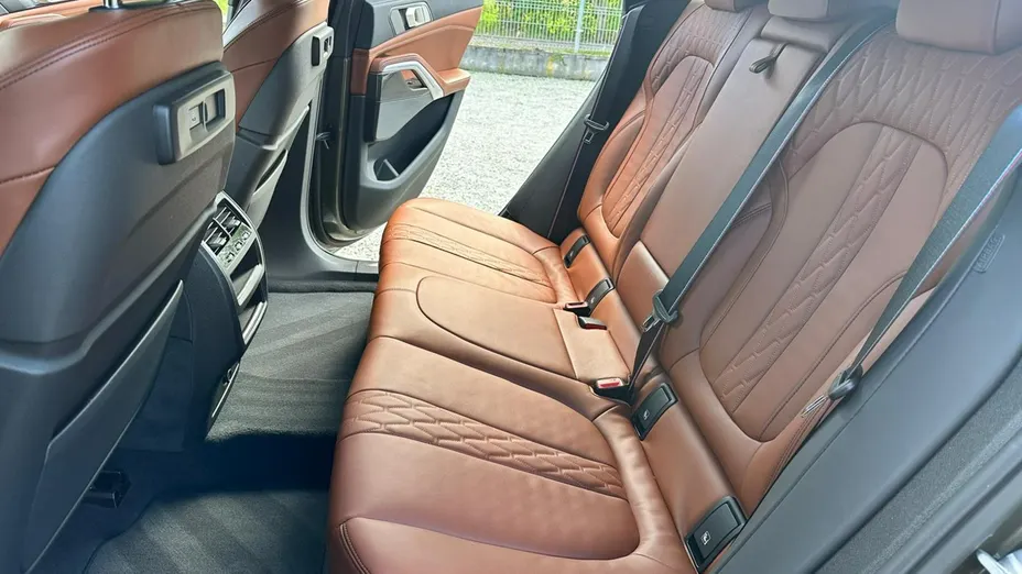 BMW X6 -