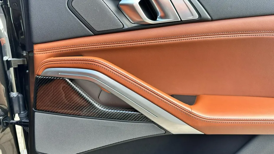 BMW X6 -