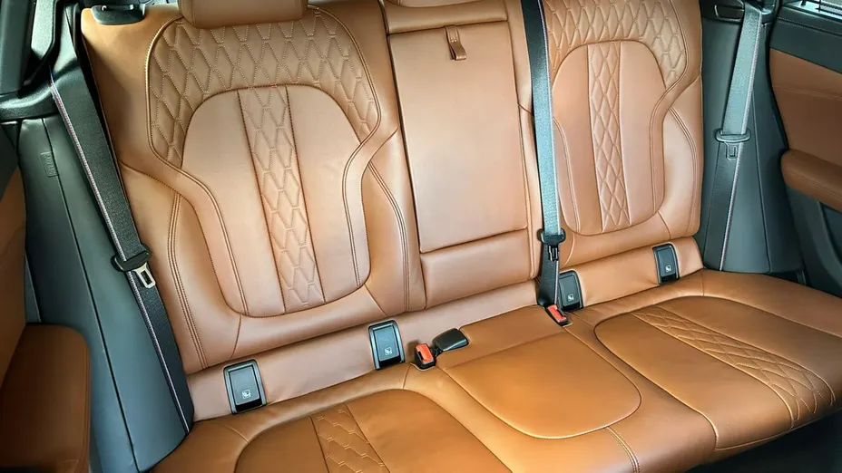 BMW X6 -