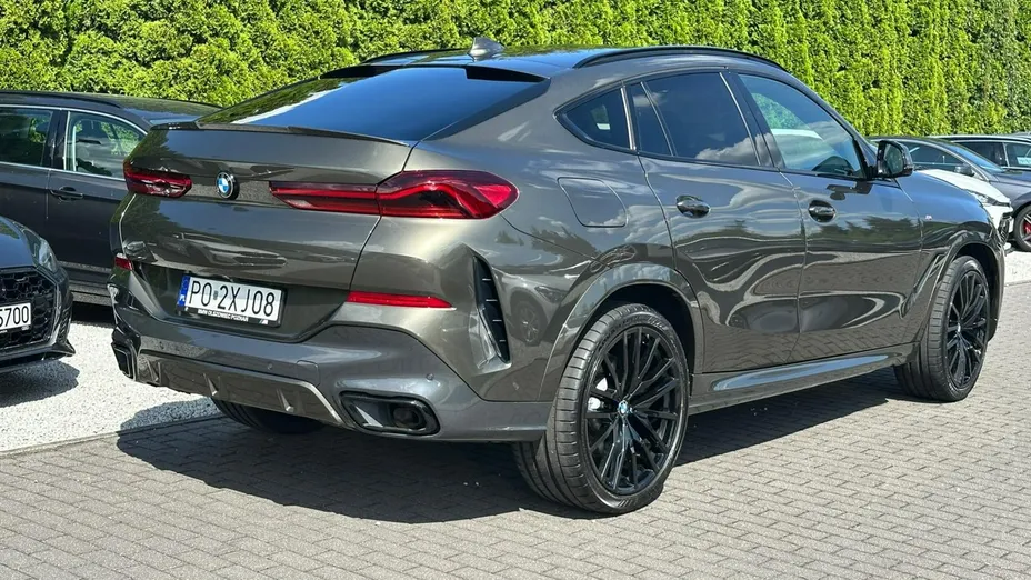 BMW X6 -