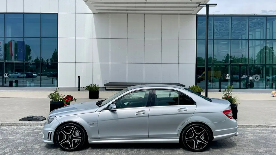 MERCEDES-BENZ C Klasa -