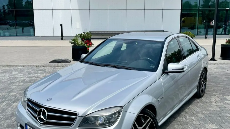 MERCEDES-BENZ C Klasa -