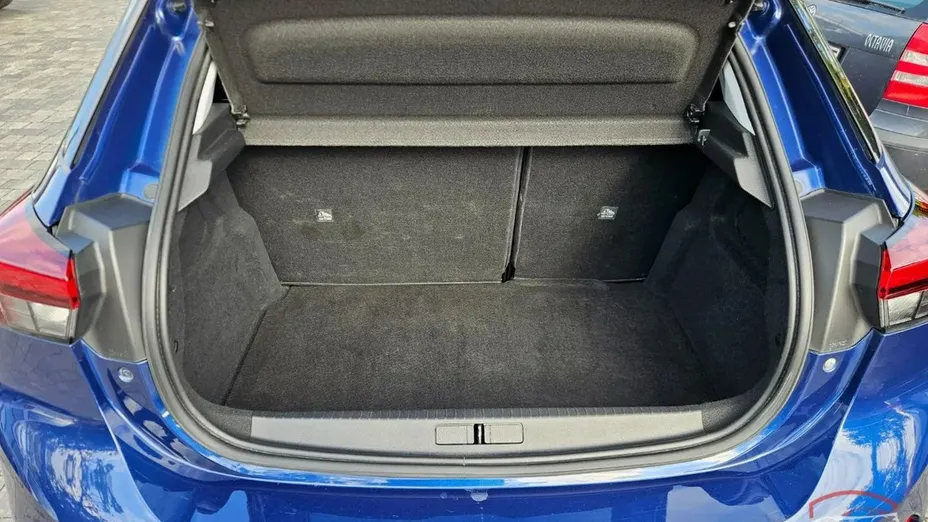 OPEL Corsa -