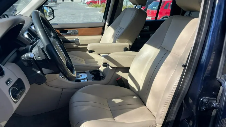 LAND ROVER Discovery -