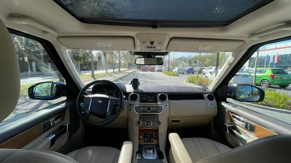 LAND ROVER Discovery -