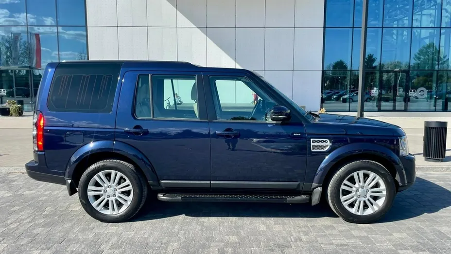 LAND ROVER Discovery -
