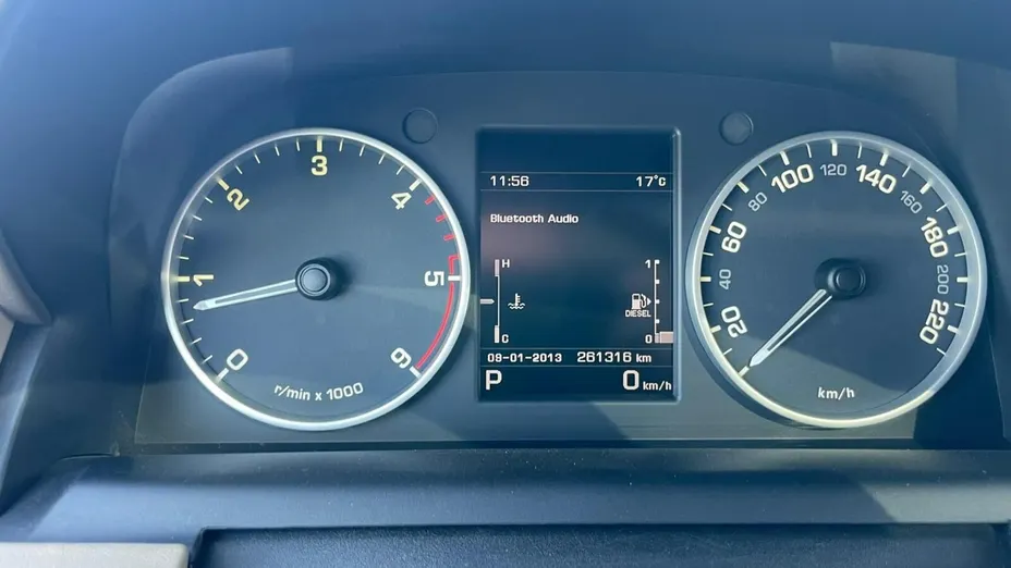 LAND ROVER Discovery -