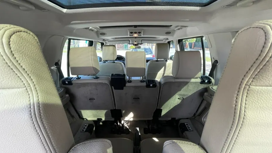 LAND ROVER Discovery -