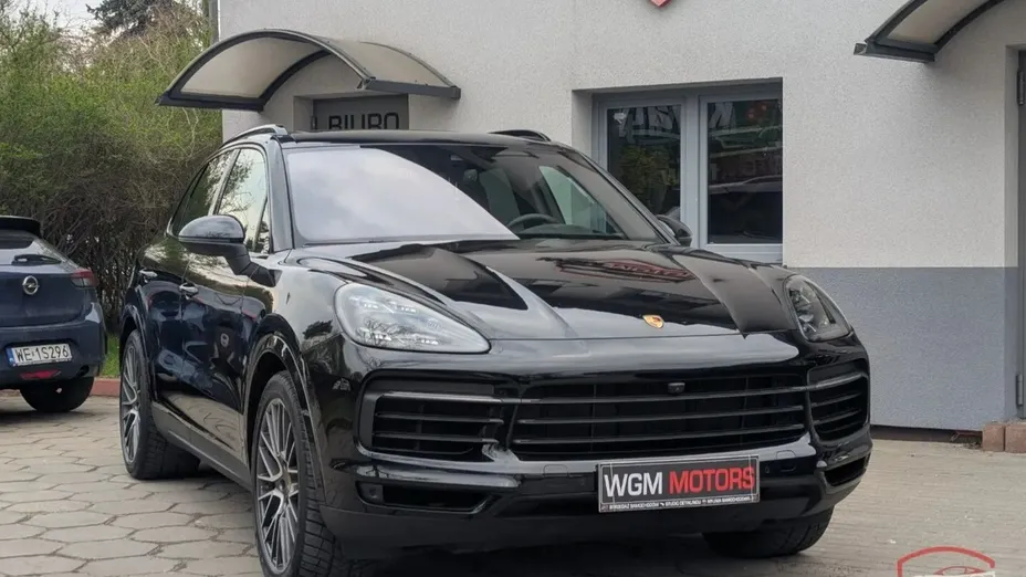 PORSCHE Cayenne -
