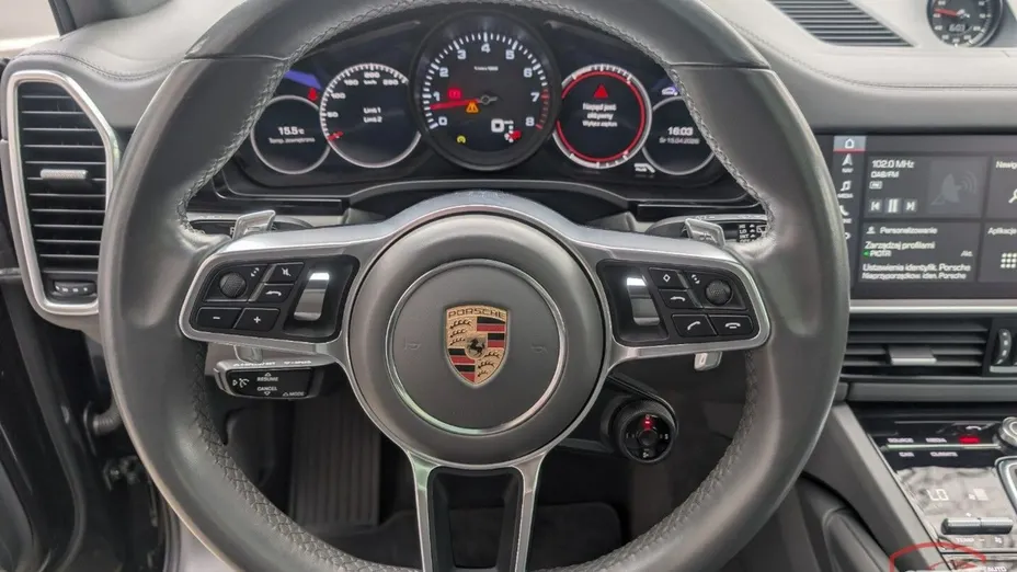 PORSCHE Cayenne -