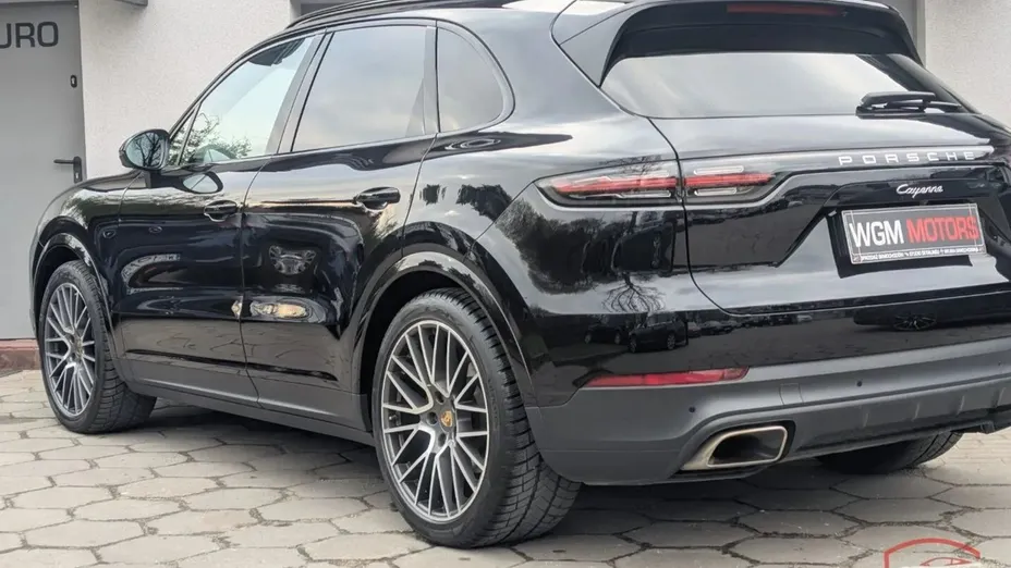 PORSCHE Cayenne -