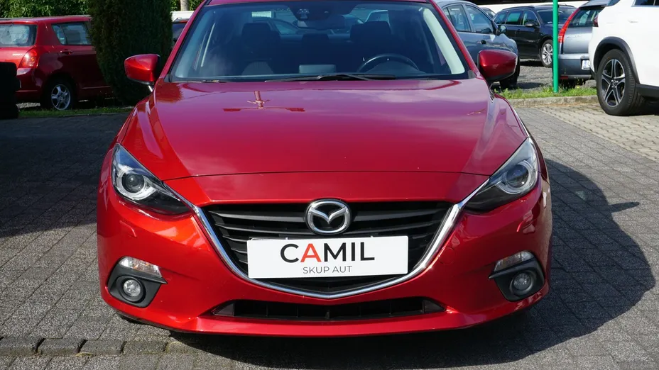 MAZDA 3 -